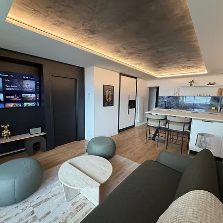 شقة D'architecte Face A La *