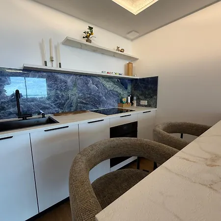 D'architecte Face A La Apartamento